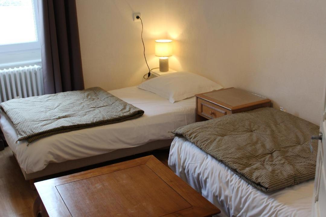 Hotel Le XIV Pontorson Kültér fotó