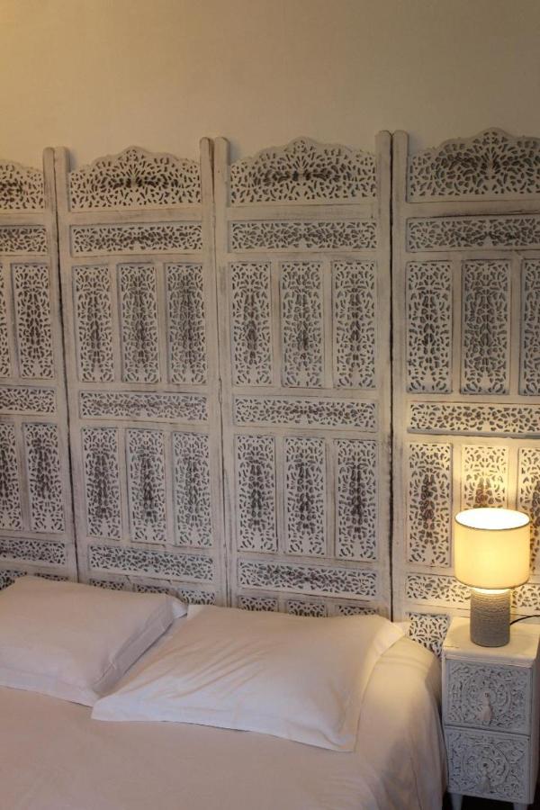 Hotel Le XIV Pontorson Kültér fotó