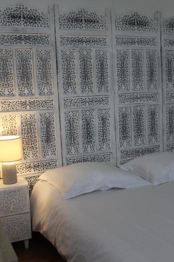 Hotel Le XIV Pontorson Kültér fotó